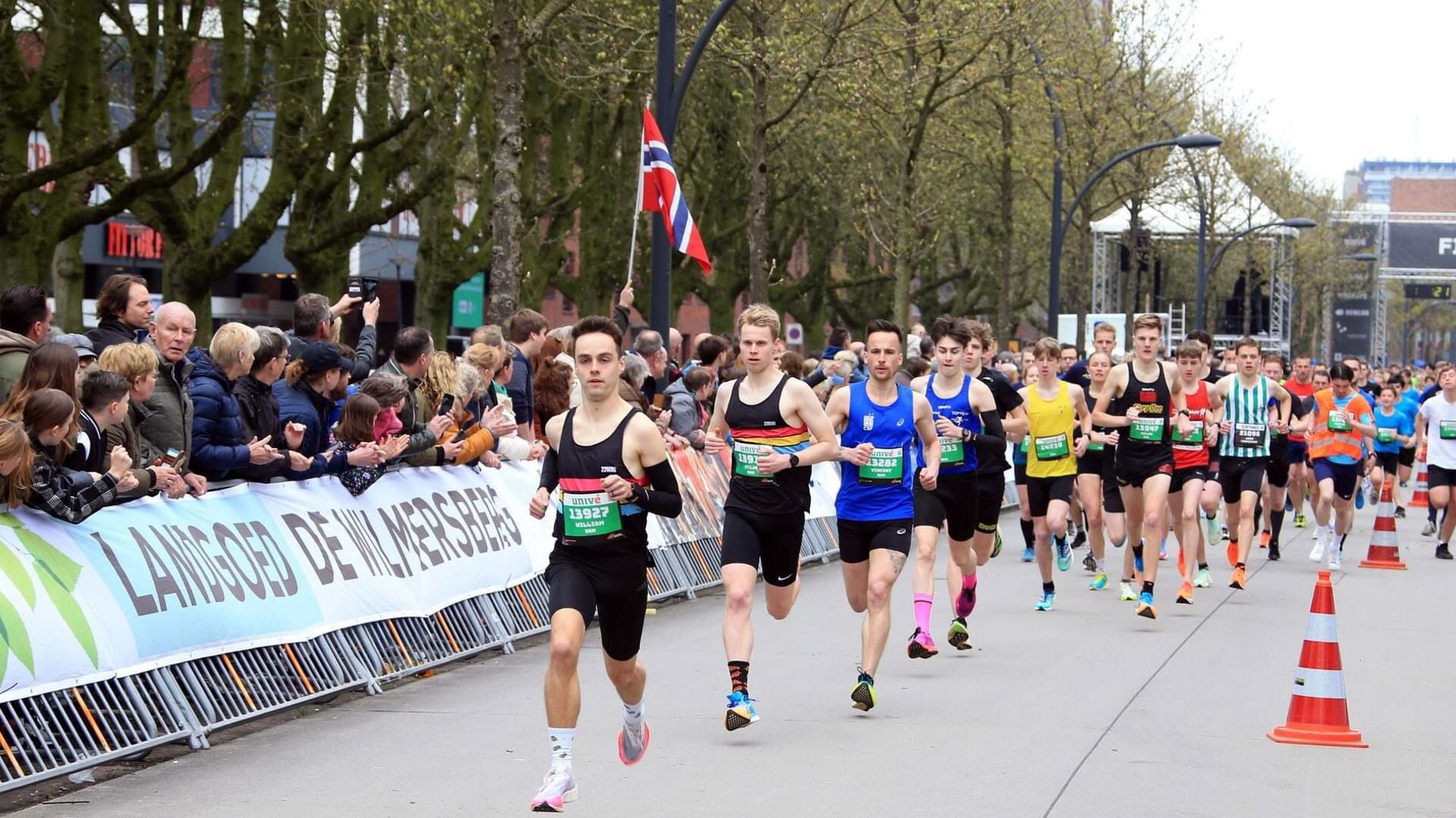 De Enschede Marathon is dit jaar ongekend populair.
