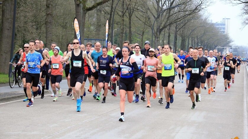 De Enschede Marathon, de oudste marathon van Nederland, is ongekend populair dit jaar.