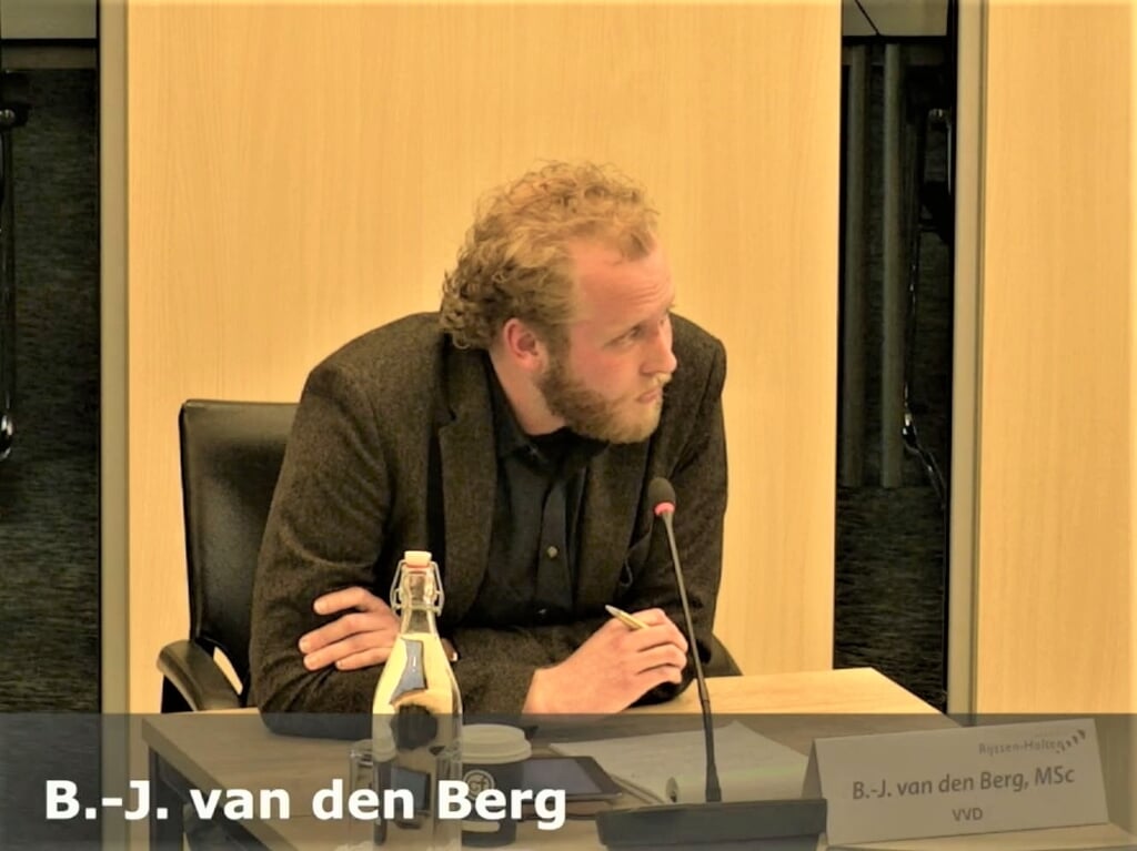 RIJSSEN - VVD-fractievoorzitter Bart-Jan van den Berg stelde vragen over Vosman.