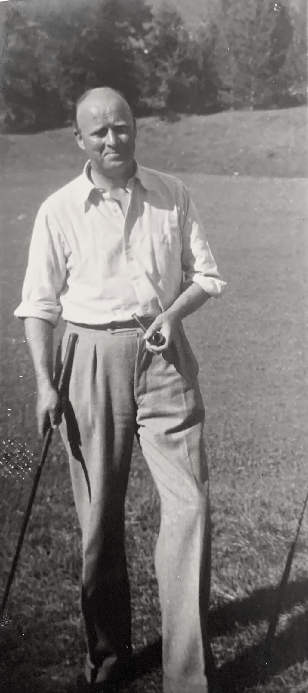 Golfer Henny Jordaan (1899-1995). Zijn verhaalt siert het eerste nieuwe informatiebord bij golfclub Driene in Hengelo.  