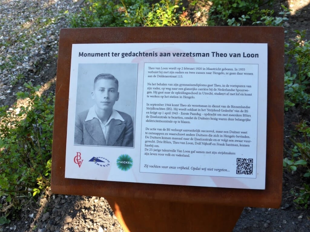 Het monument voor verzetsheld Theo van Loon aan de Grobbenweg.