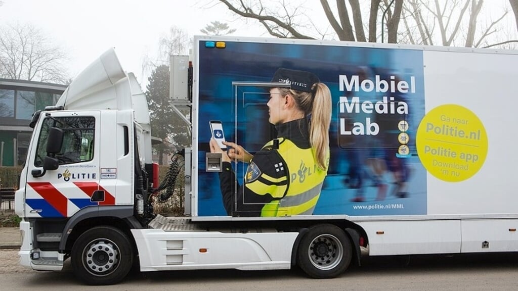 Het Mobiel Media Lab gaat de inwoners helpen bij de strijd tegen digitale criminaliteit.