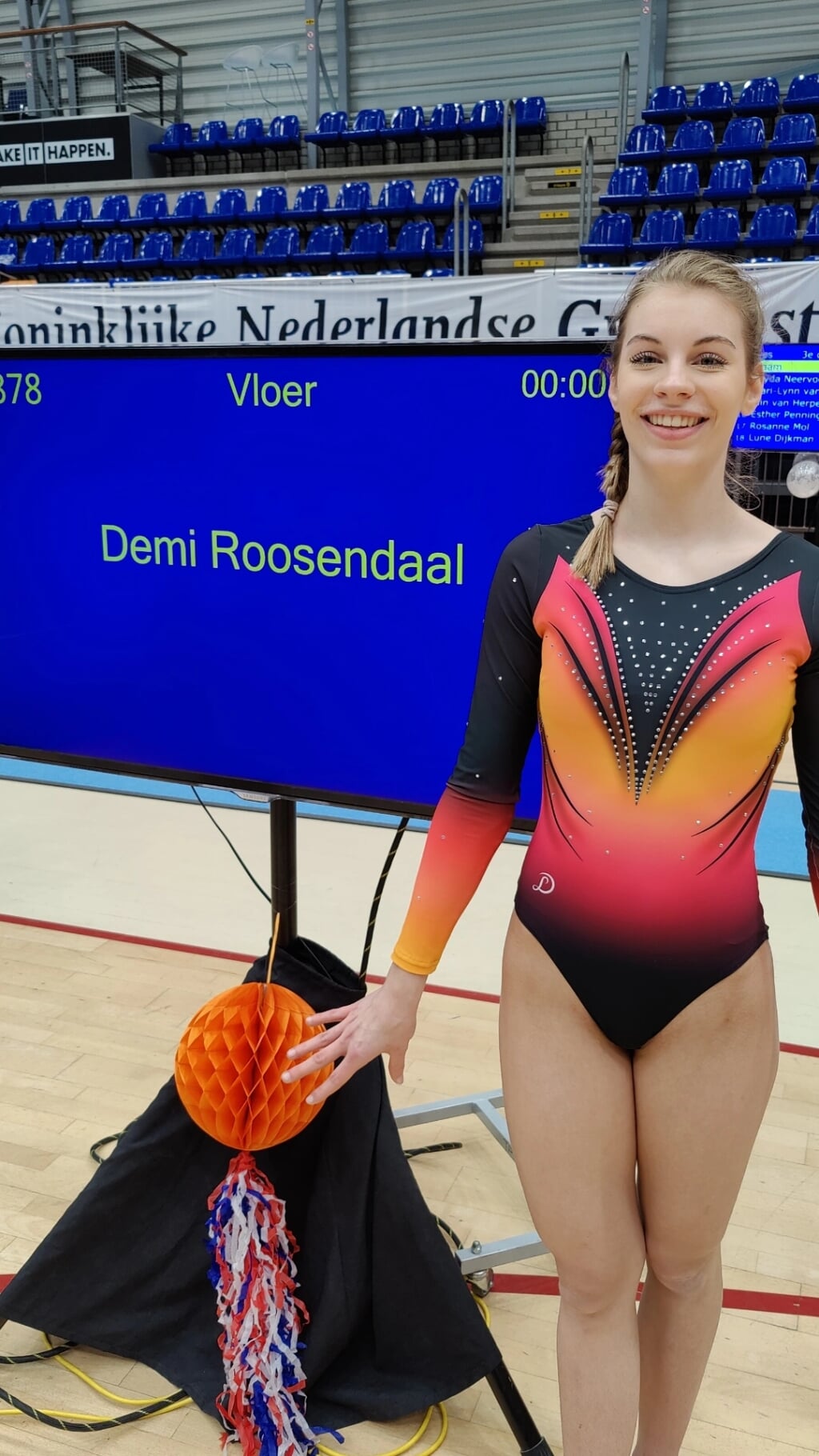 Demi Roosendaal werd 7e op brug en 5e op vloer.