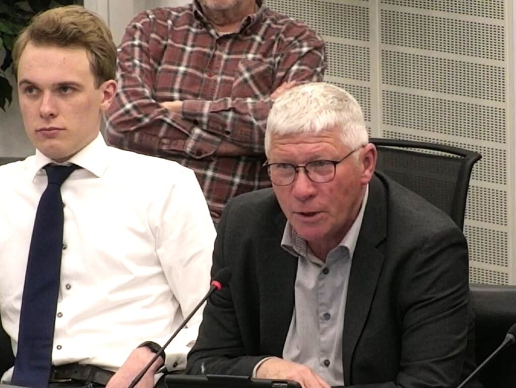 CU-raadslid Jan Berkhoff (rechts) in de Commissie Grondgebied: "Is het monumentenbeleid een papieren tijger of niet?"