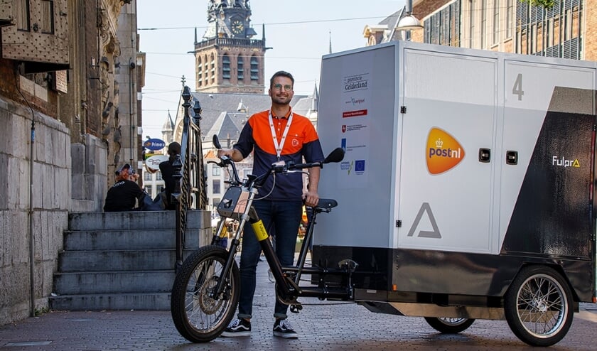 In Nijmegen is een pilot gestart met een nieuw type elektrische fiets voor het emissievrij bezorgen van pakketten in de binnenstad.  
