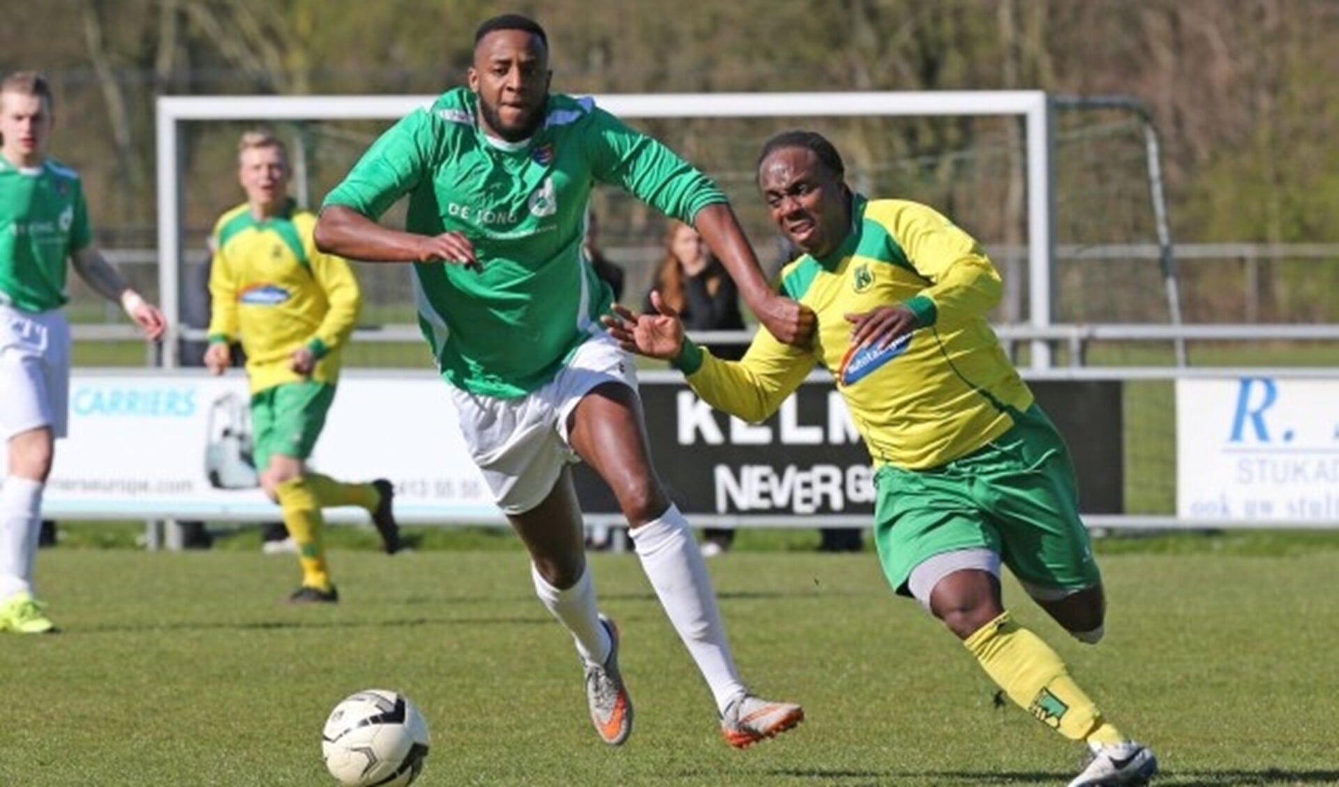 RHS was zaterdag te sterk voor Pernis (2-0). 