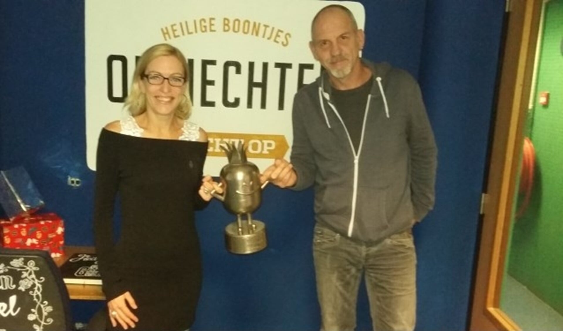 Eveline van Wanrooy en Rodney van den Hengel in Heilige Boontjes aan het Eendrachtsplein, de meest gastvrije onderneming van afgelopen jaar. 