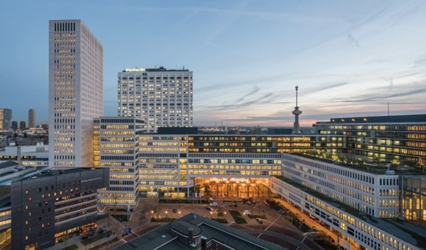 Op een relatief klein terrein in een druk gedeelte van Rotterdam moest een uiterst complexe nieuwbouw verrijzen. 
