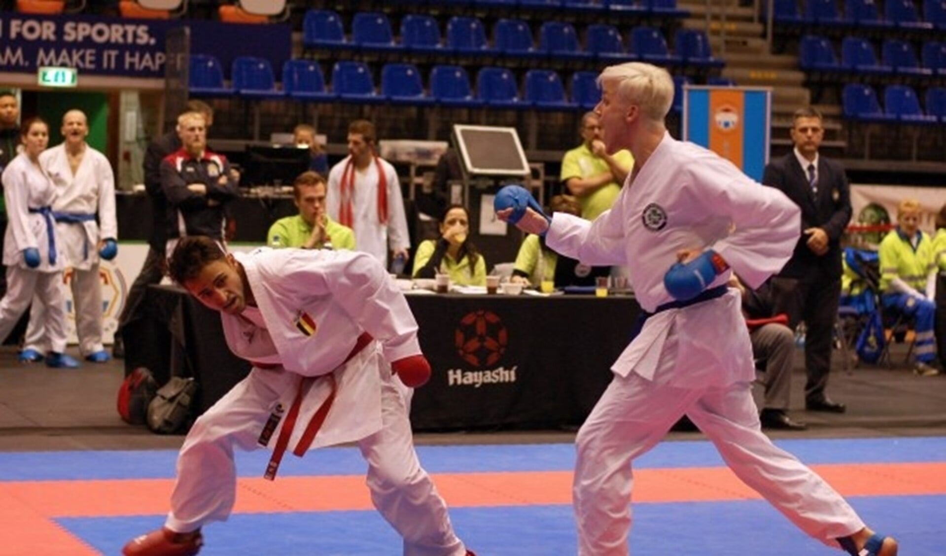 Bryan Lusse van Unity99 (rechts) in actie tegen een Belgische international tijdens Battle of the Teams. (Foto: Claudia Hoozemans)