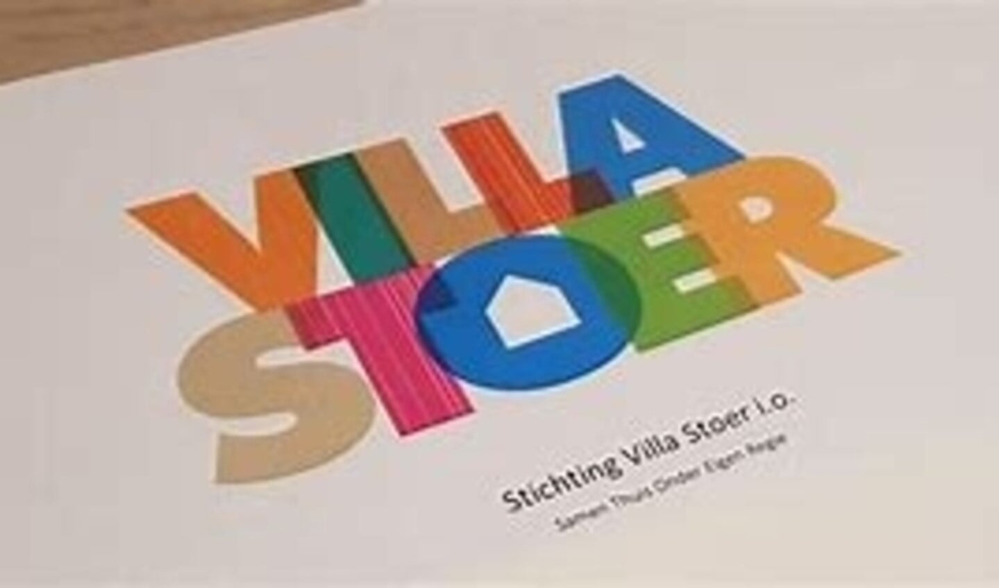 Veel mensen dragen Villa STOER een warm hart toe door hen te steunen via de collecte voor 'Het Gehandicapte Kind' of de wijnactie van de Ronde Tafel Rhoon 154 en de Wijnhertog uit Rhoon.