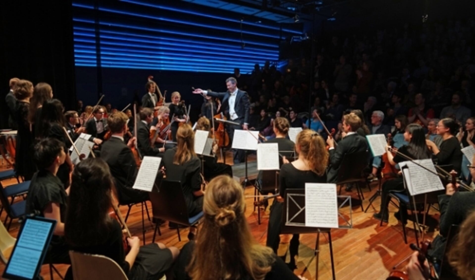 Het Rotterdams Studenten Orkest tijdens het Winterconcert van 2019