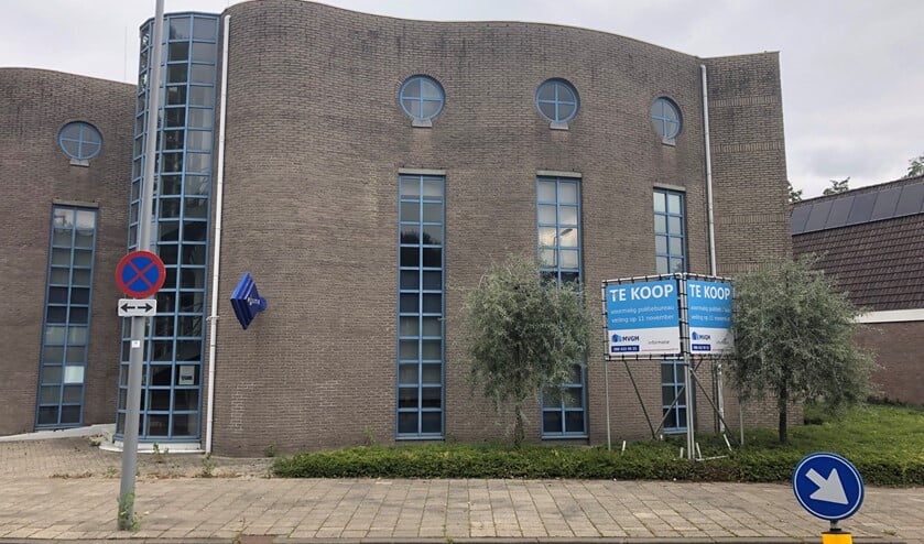 <p>Het gebouw in Beverwaard dateert uit 1987. Foto: Peter Zoetmulder</p>