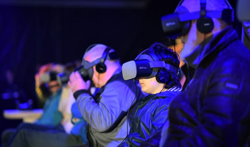 <p>Met een 360 graden film kon je een virtueel tochtje over het tracé maken. Foto's: pr</p>