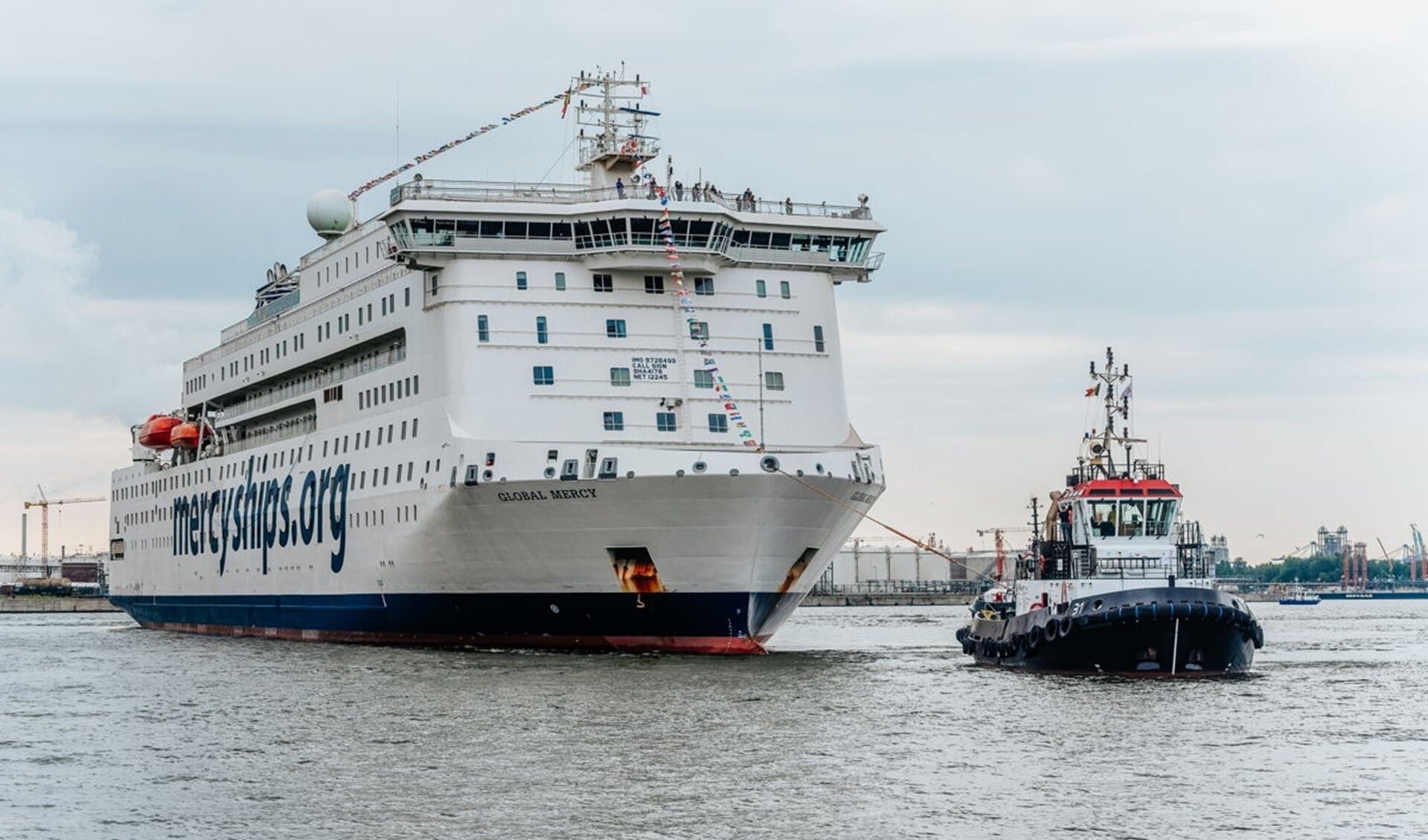 Het nieuwste ziekenhuisschip Global Mercy komt in februari 2022 voor en 14-daags bezoek aan Rotterdam. Foto: pr
