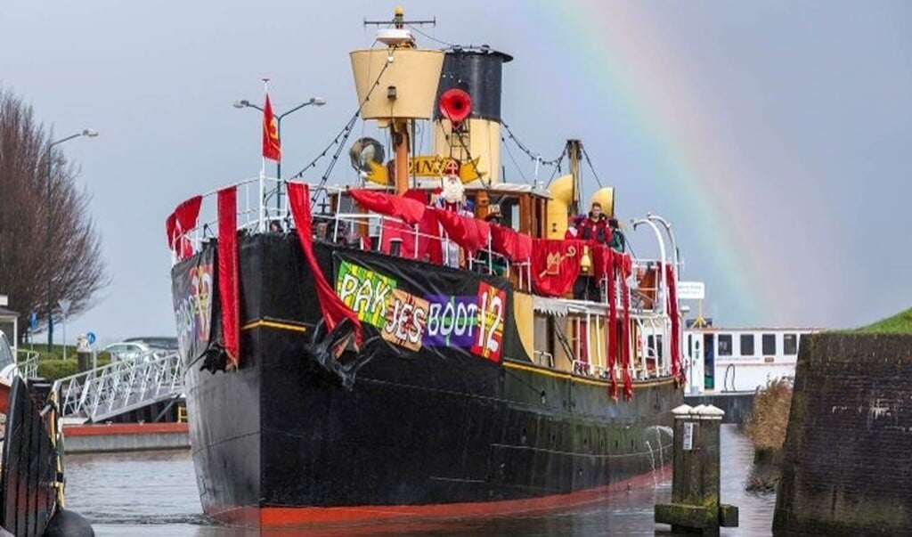 Sinterklaas Meert Pakjesboot De Chte Aan Bij Het Witte Huis Adverteren Rotterdam De