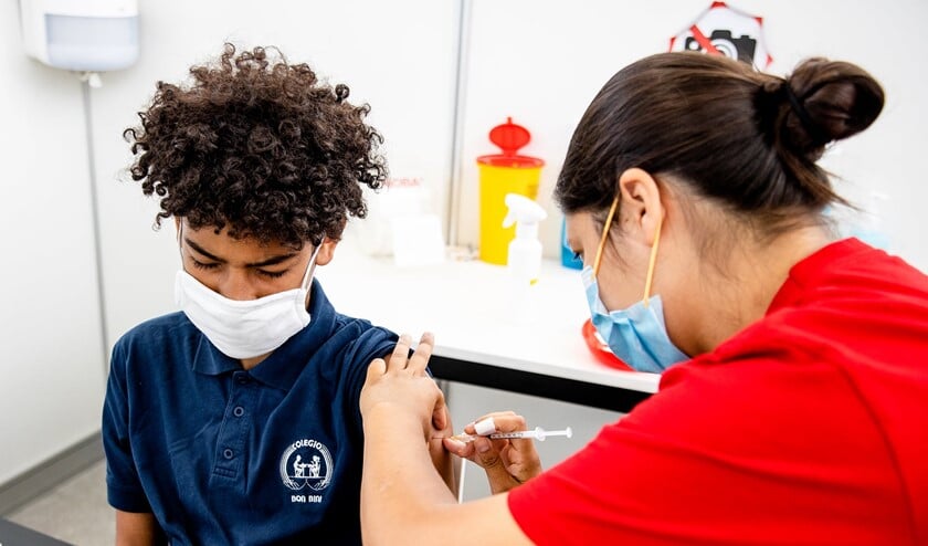 <p>De bereidheid onder studenten om zich te laten vaccineren stijgt. Foto: www.facebook.com/ErasmusUniversity</p>