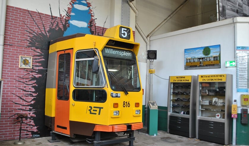 <p>Tientallen historische trams, bussen en de unieke museummetro. Foto: Stichting RoMeO</p>
