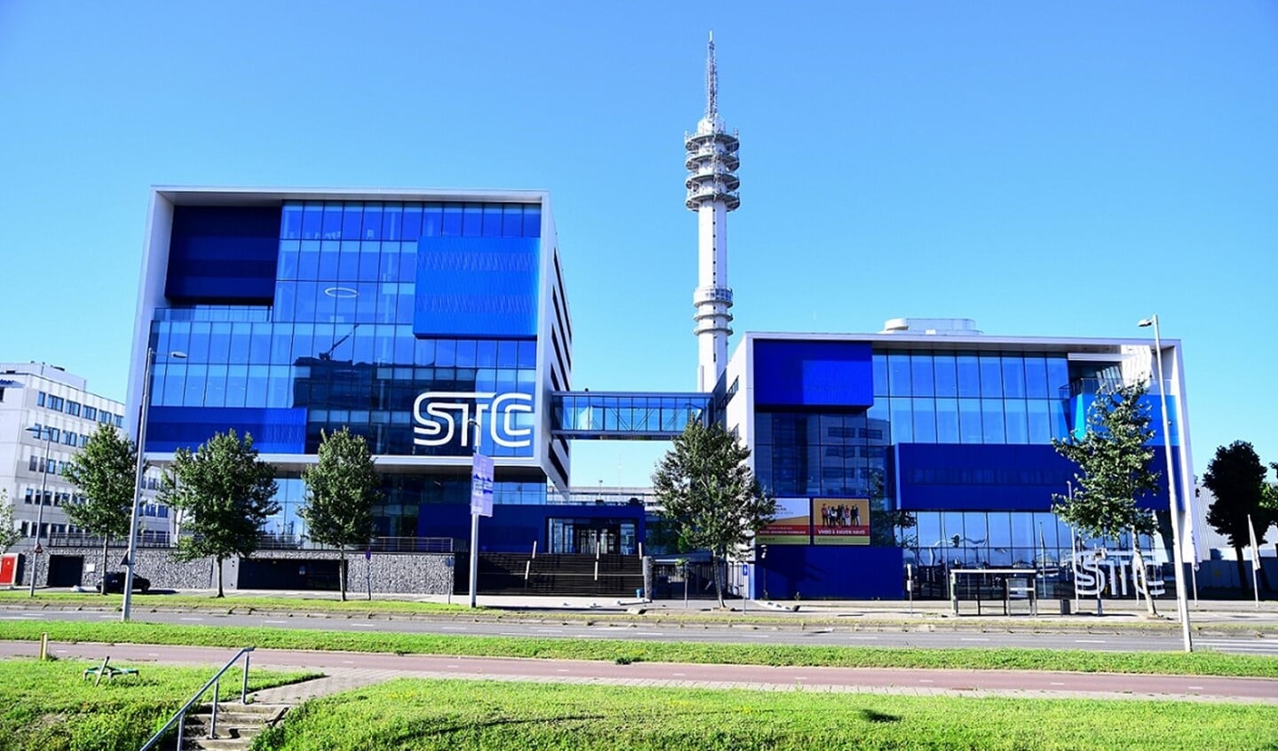 De STC locatie Waalhaven Z.z. 16 biedt ruimte aan mbo’ers die een opleiding volgen in de richting logistiek, wegtransport, rail, havens of luchtvaart. Foto: STC