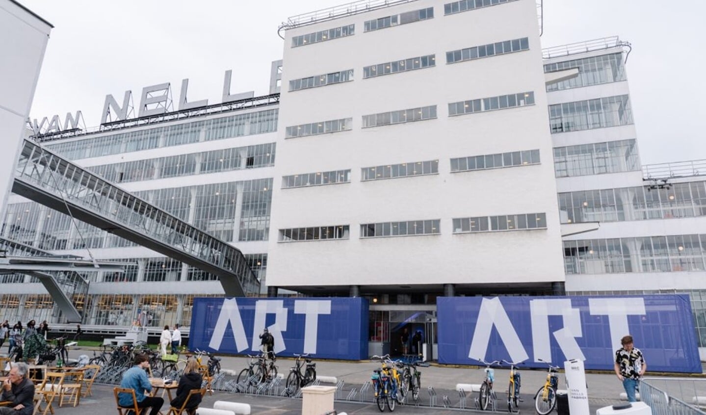 Art Rotterdam is een zeer gerenommeerde beurs voor hedendaagse kunst in Nederland. Foto: Almicheal Fraay
