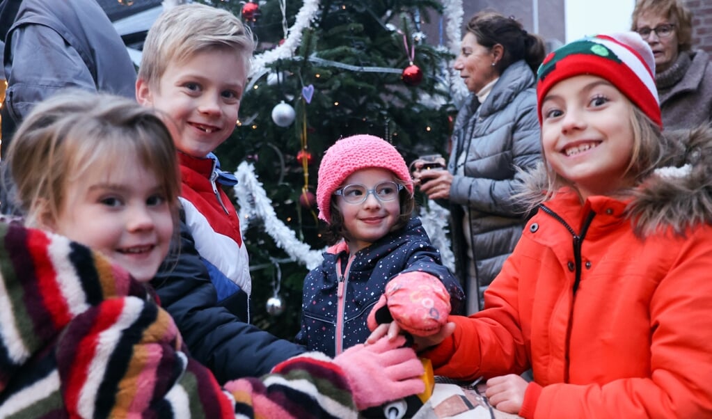 Honderden straten in heel Rotterdam vieren samen kerst Adverteren