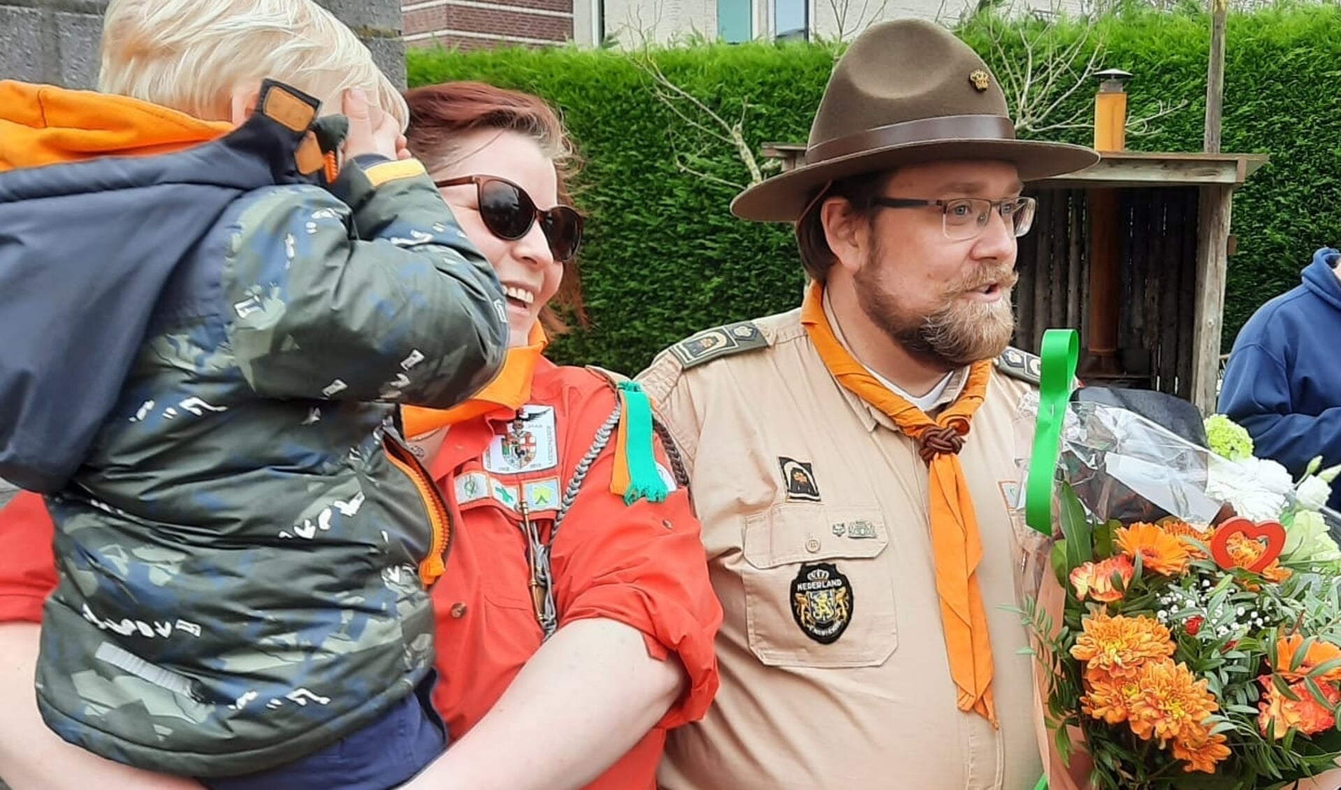Kevin van Hengel is al jarenlang op vele manieren actief als vrijwilliger in Rotterdam, waaronder Scouting Kralingse Troep. Foto's: facebook.com/kralingschetroep.nl
