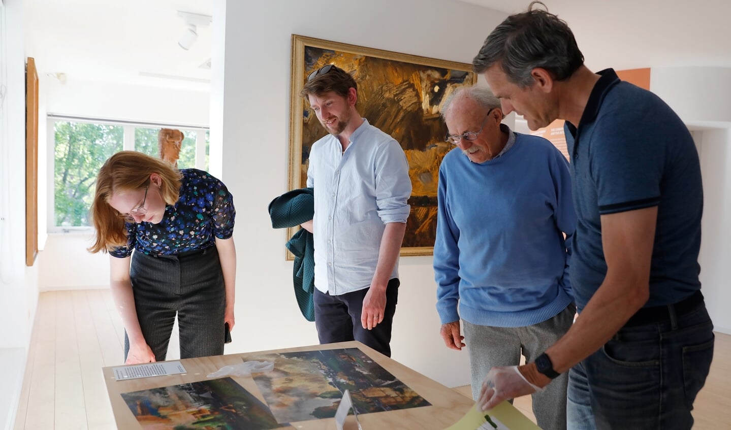Een uniek en eenmalig kunstenaarsboek in het kader van de Rotte voor het Chabot Museum en dat daar nu ook te zien, te midden van de tentoonstelling met hoogtepunten uit het brede oeuvre van Henk Chabot. Foto: Bas Czerwinski