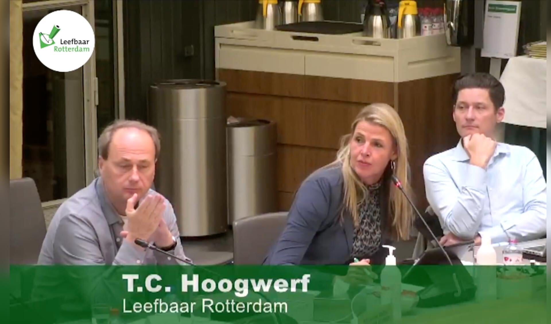 Tanya Hoogwerf (midden). Foto: Leefbaar Rotterdam