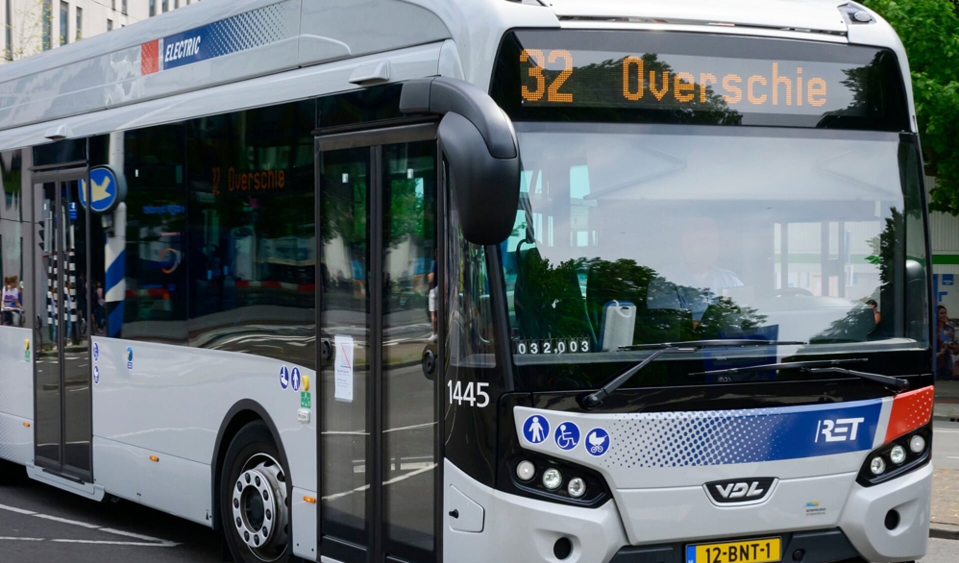 Nieuwe aankomst President bijtend Opgelet: vrijdag kunnen er weer bussen uitvallen vanwege staking -  Adverteren Rotterdam | De Havenloods | Krant en Online