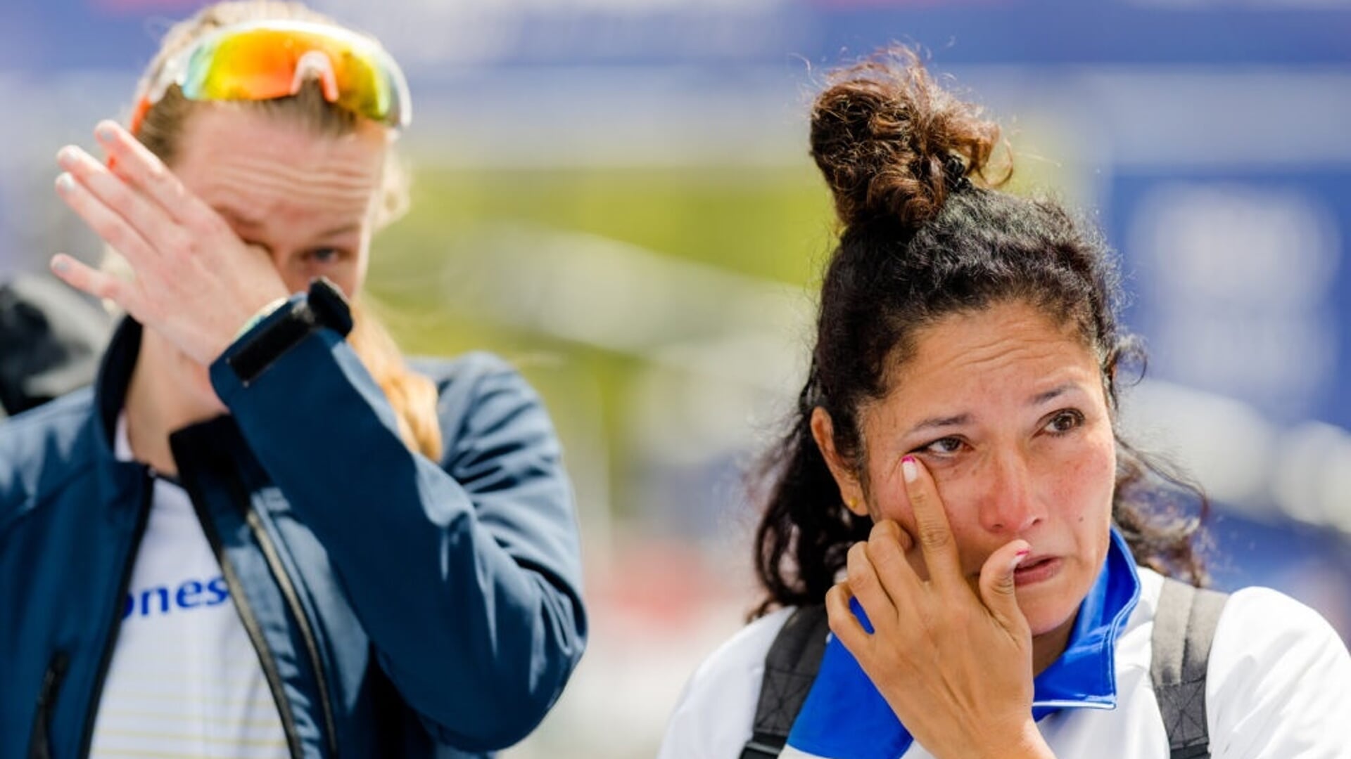 Deelnemers kwamen soms in tranen over de finishlijn. Foto: Marco de Swart