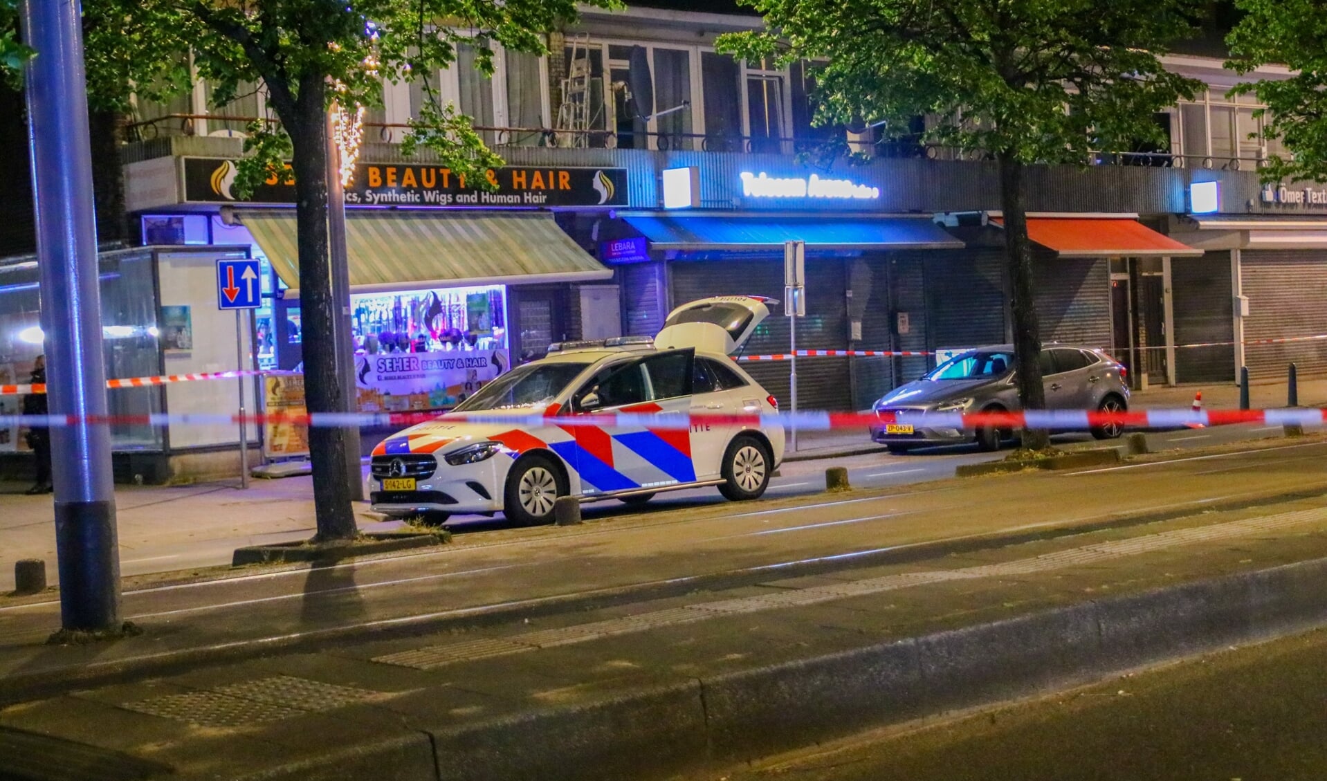 Afgelopen nacht was er een explosie op de Schiedamseweg. Foto: AS Media