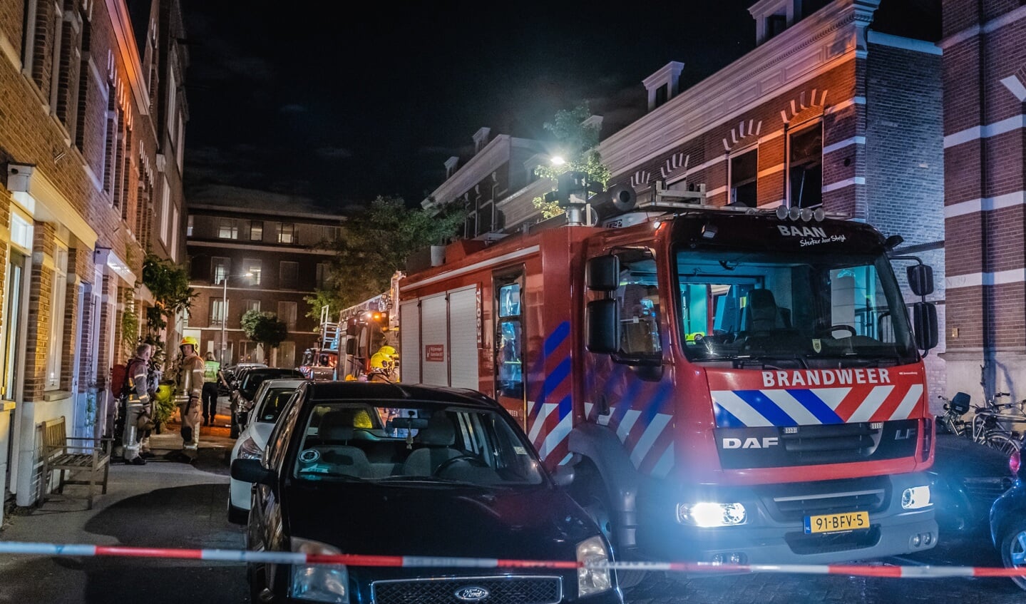 Gigantische Schade Bij Branden Na Explosies In Oude Noorden En ...