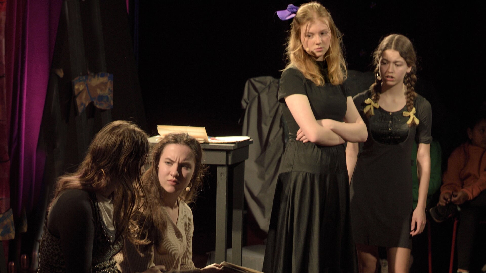 ‘Struikelstenen’, een ontroerende voorstelling over een Joods meisje uit Rotterdam. Foto: Edward Susanna  