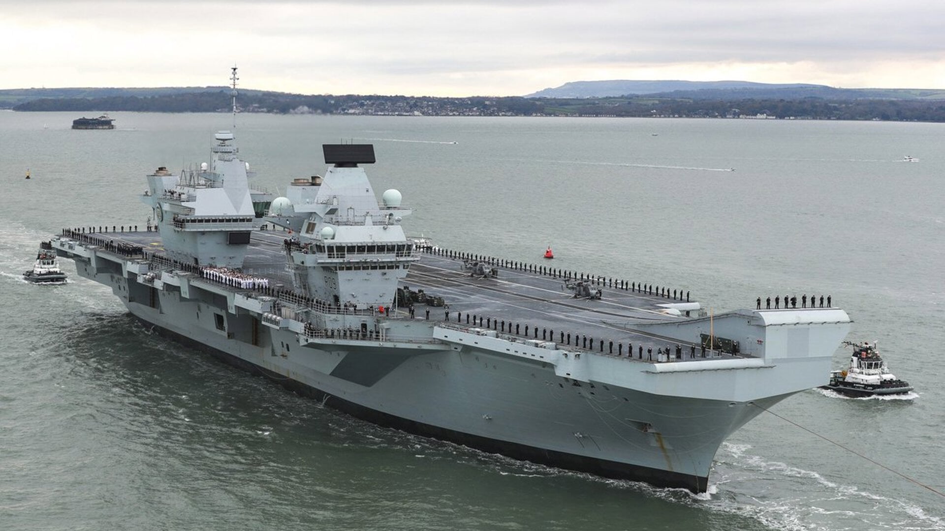 HMS Prince of Wales. Het vliegdekschip wordt dinsdagochtend in de Europahaven bij de Rhenus-terminal verwacht. Foto: Royal Navy