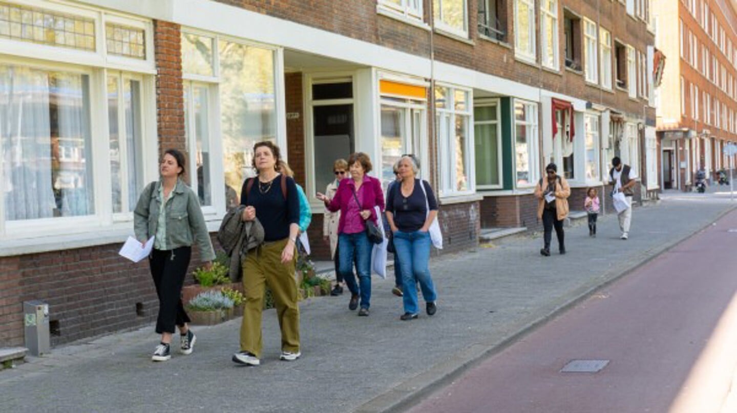 Wandelend langs verhalen van het Oude Noorden - Adverteren Rotterdam | De  Havenloods | Krant en Online