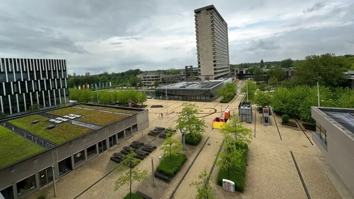 Op vrijdag 17 mei zullen de gebouwen openen en alle colleges, werkzaamheden, tentamens en andere activiteiten hervat worden. Foto: www.eur.nl