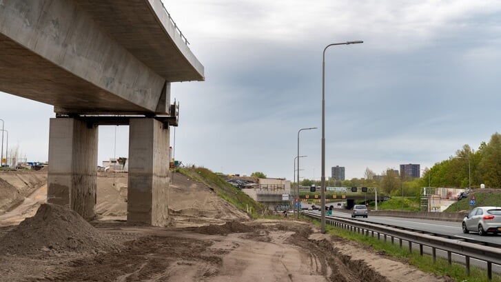 Dit viaduct wordt een nieuwe oprit Rotterdam Prins Alexander in de A16. Foto: Sjaak Boot