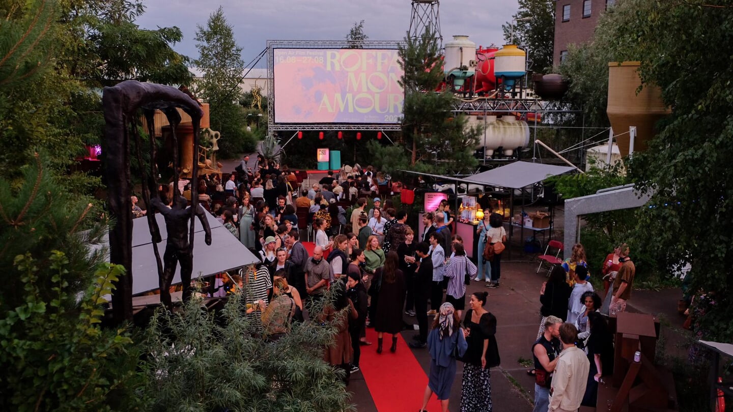 Roffa Mon Amour lanceert programma van zomerfilmfestival in beeldentuin  Brutus - Adverteren Rotterdam | De Havenloods | Krant en Online