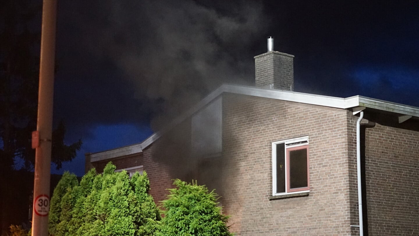 Brandstichting in huis van wethouder Achbar, onacceptabele aanval op politicus en gezin - Adverteren Rotterdam | De Havenloods | Krant en Online
