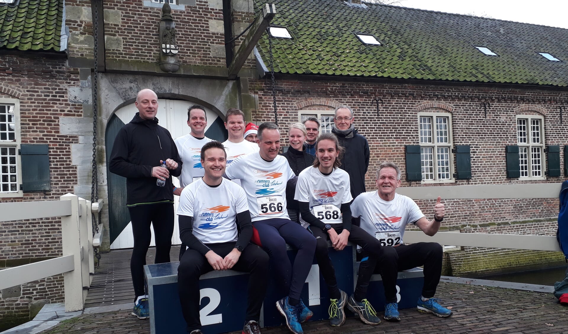 De leden van Runnersclub Lieshout, die tweede kerstdag meededen aan de Kerstloop 