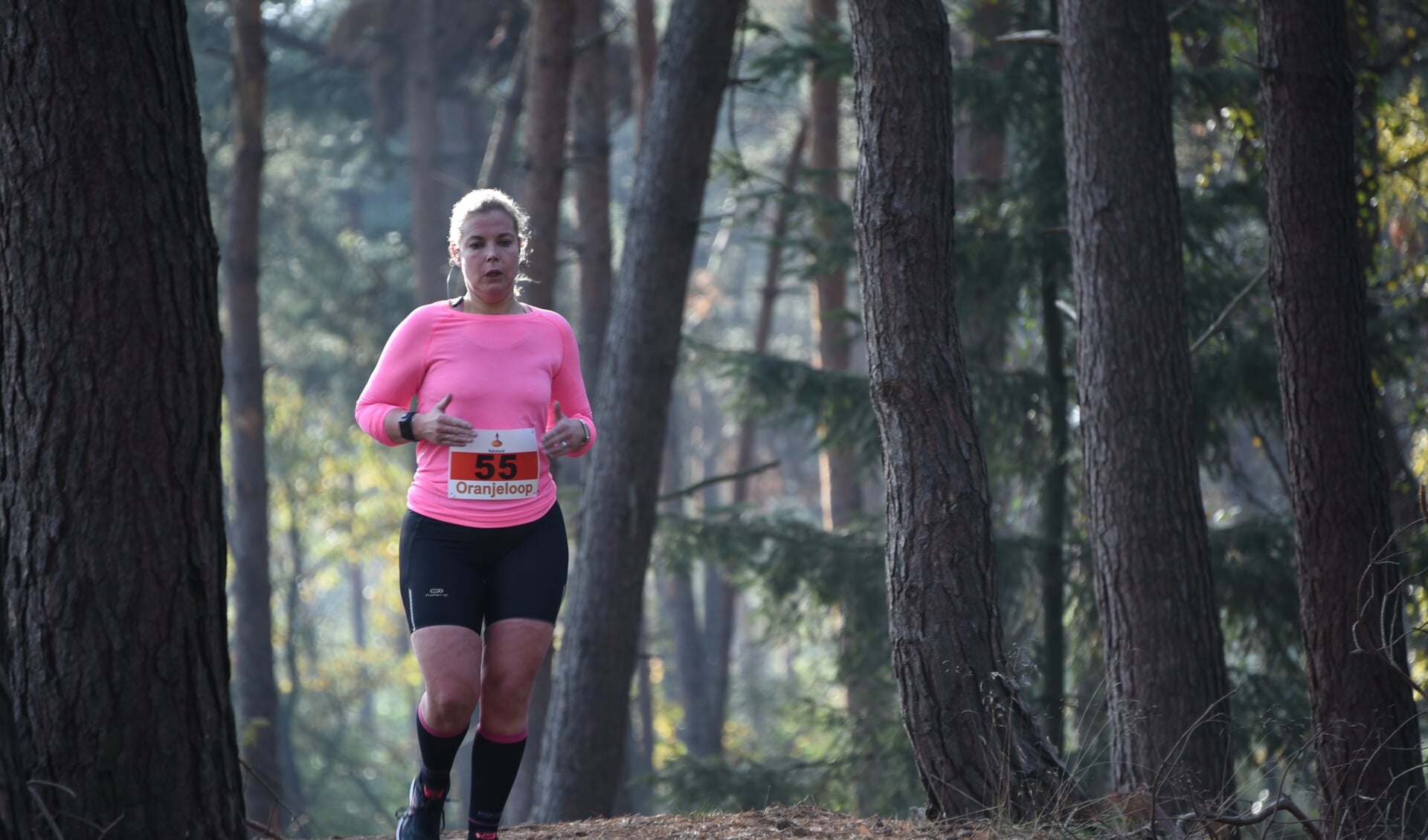 Leonie Verspaget tijdens de Duvelscross