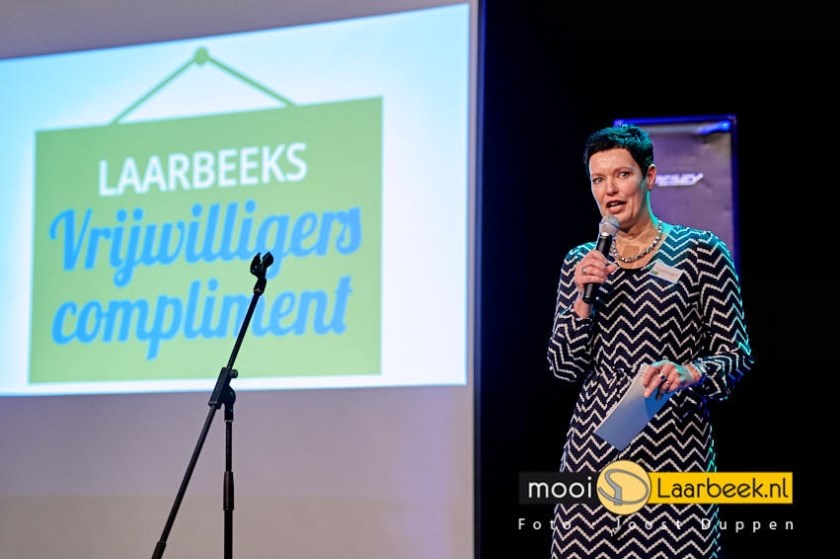 in multifunctioneel centrum de Dreef in Aarle-Rixtel werden de laarbeekse complimenten vrijwilligerswerk uitgereikt
