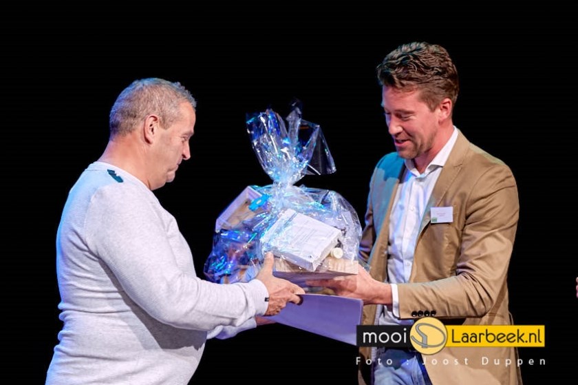 in multifunctioneel centrum de Dreef in Aarle-Rixtel werden de laarbeekse complimenten vrijwilligerswerk uitgereikt