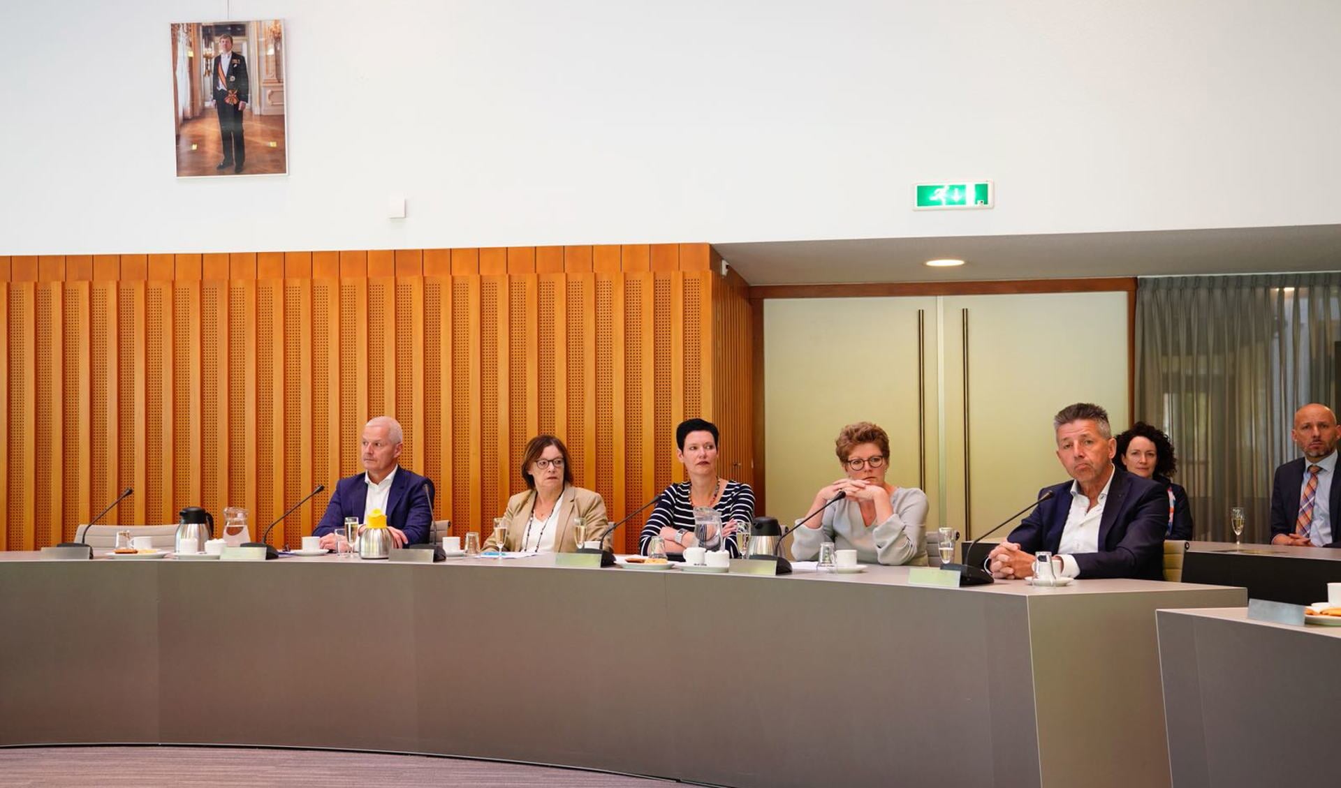 De nieuwe wethouders van de gemeente Laarbeek. Vlnr. Joan Briels, Ria van der Zanden, Monika Slaets, Greet Buter en Tonny Meulensteen 