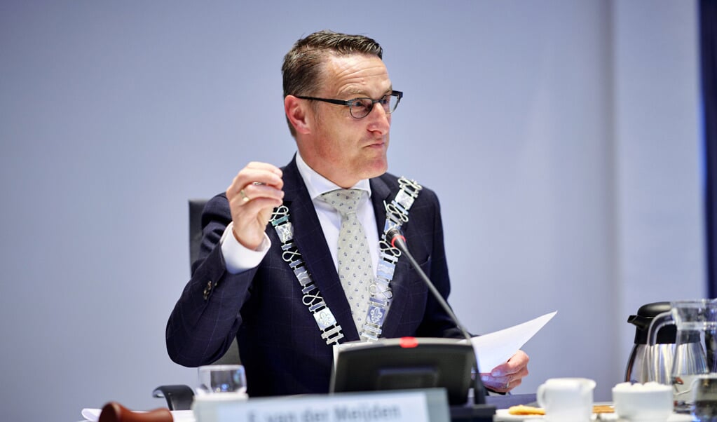 Burgemeester Frank van der Meijden roept al langer inwoners op om verdachte situaties te melden