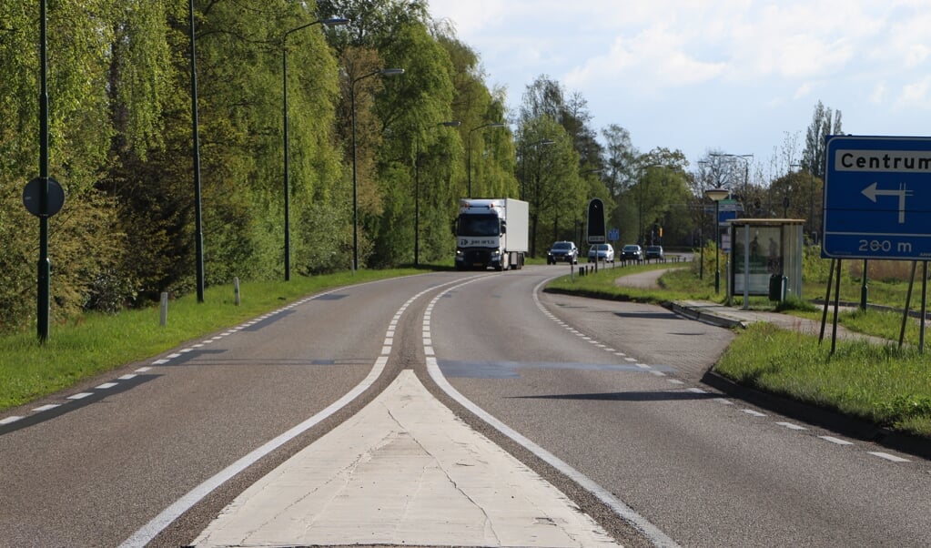 De Lieshoutseweg (N615) tussen Beek en Donk en Lieshout