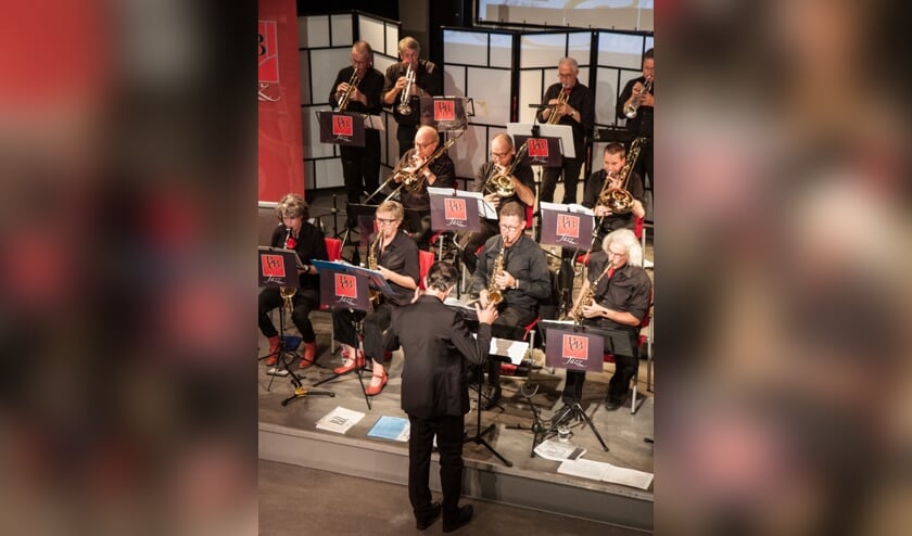 Bevrijdingsconcert in Hofdael met BBC Jazz | Fotonummer: 27cd3d