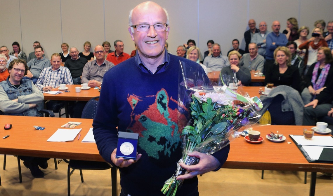 In 2015 kreeg Ad van de Vossenberg een vrijwilligerspenning uitgereikt van de gemeente Laarbeek