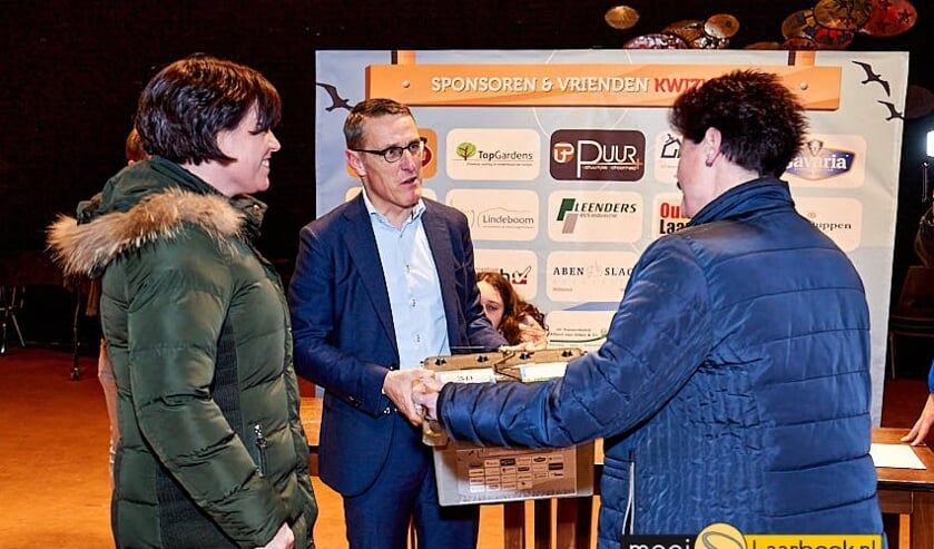 de jaarlijkse dorpskwis van beek en donk Kwizut heeft zich deze avond weer afgespeeld met 51 teams.