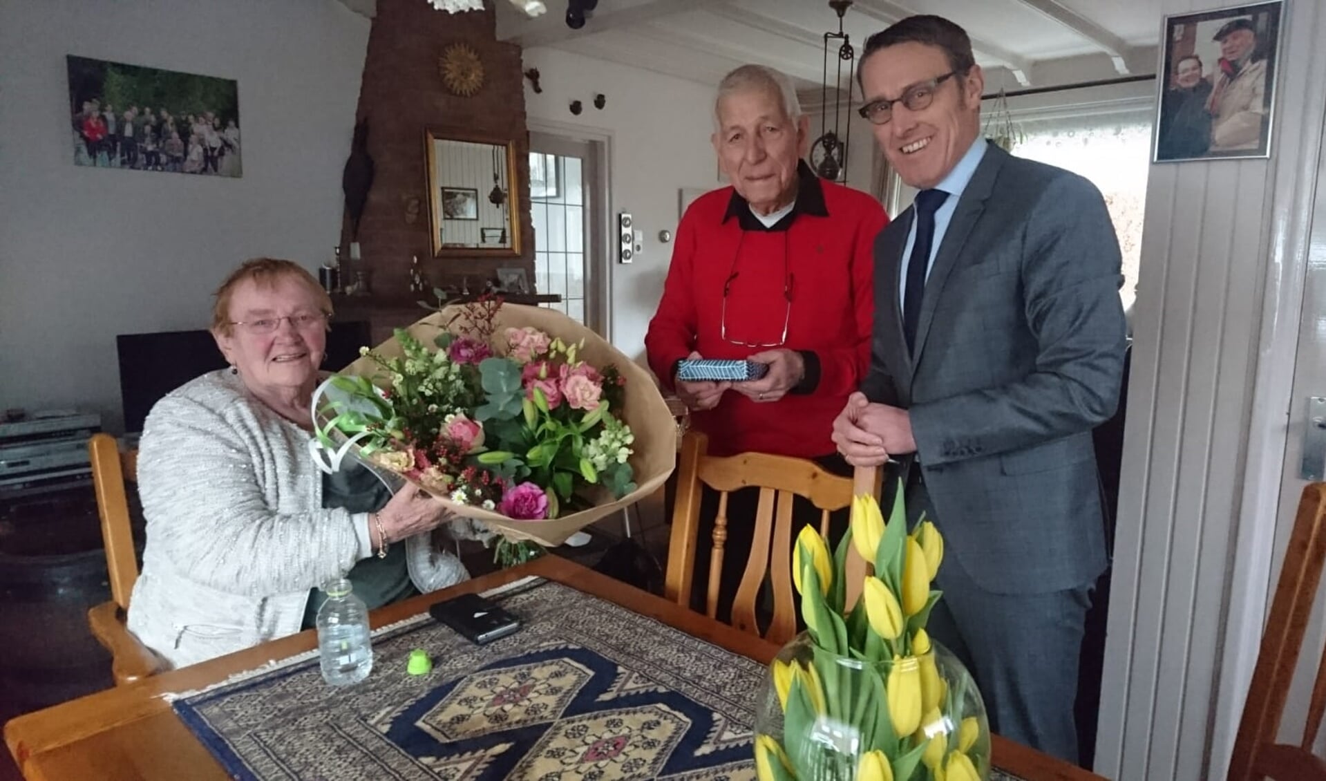 Lenie en Herman Segboer kregen bezoek van de burgemeester 