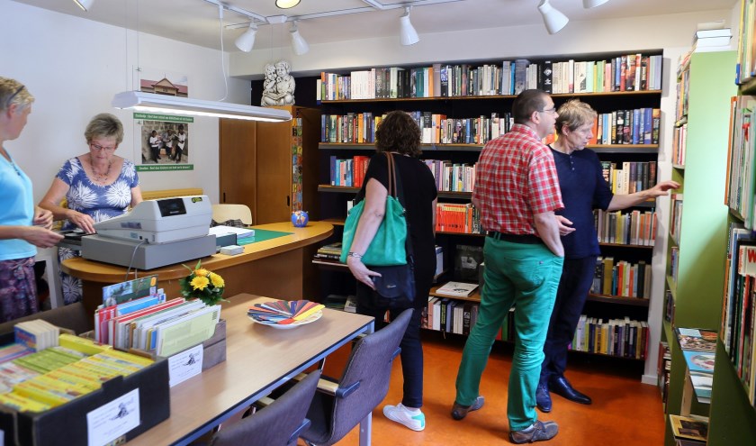 Het boekenwinkeltje aan het Heuvelplein | Fotonummer: d2a303